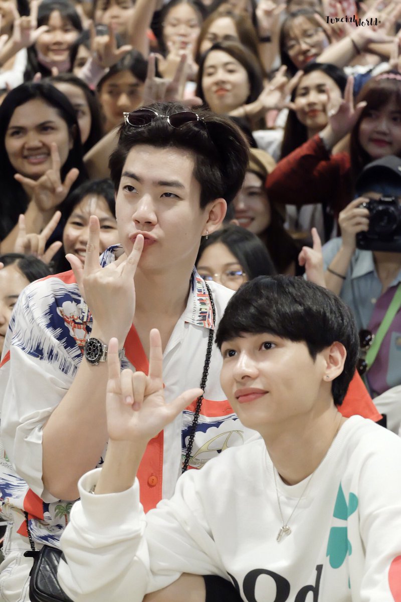 🤟🏻🤟🏻🤟🏻<a href="/off_tumcial/">ออฟที่แปลว่าปิดประตูแพ้</a> <a href="/AtthaphanP/">ATTHAPHAN PHUNSAWAT</a> 
#ออฟกัน 
#3yearsOffGunMadeOurDay