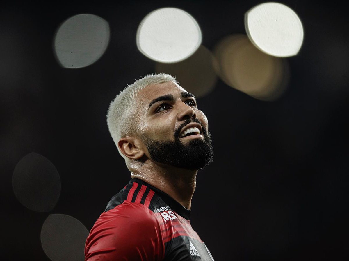 Vivendo um sonho! ❤🖤
Obrigado Nação, Obrigado Deus 🙌🏾
📸 André Mourão