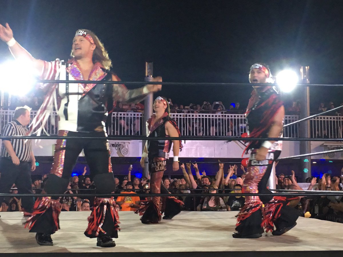 jacenes22's tweet photo. The Best..๐ณ๐๐ปโค๏ธ@MattJackson13 @NickJacksonYB @IAmJericho #BucksOfJericho #OrIsItY2Jackson ? https://t.co/55mJ2xlIqF