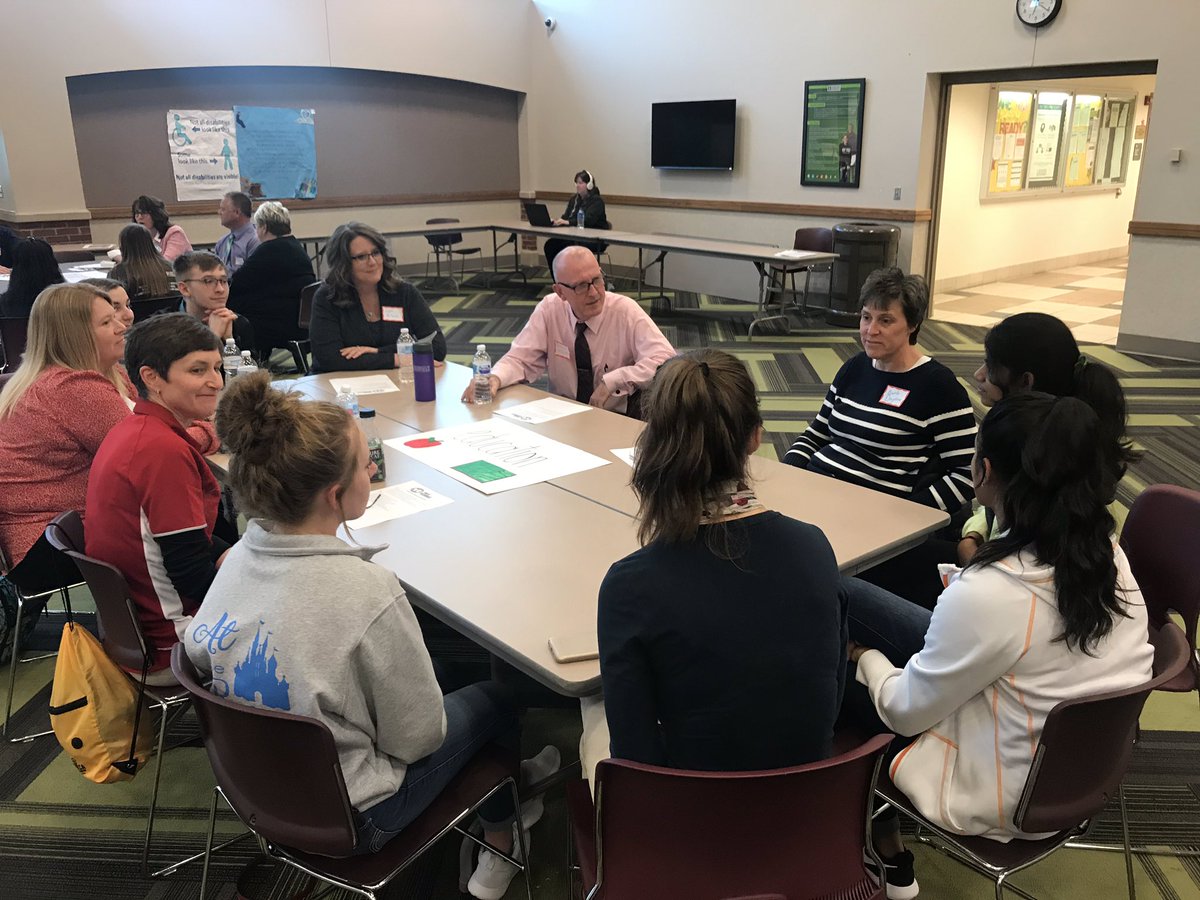 YouthResources's tweet photo. We’re so thankful to the 20 awesome adults who came to TAC’s annual Career Fair to talk to students about their career journeys! And TAC’s MARCOM Committee did a wonderful job planning and hosting! #TACtime https://t.co/c75nlvRl2X