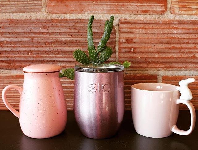teassential's tweet photo. Is it Spring yet?
#teassential #teassentialspecialtyteas #vernonbc #downtownvernon #tea #teashop #shoplocal #sic #siccups #teatogo #mug #bunnymug #pink https://t.co/4YI8CQQOo3 https://t.co/OkHBMsRx4b
