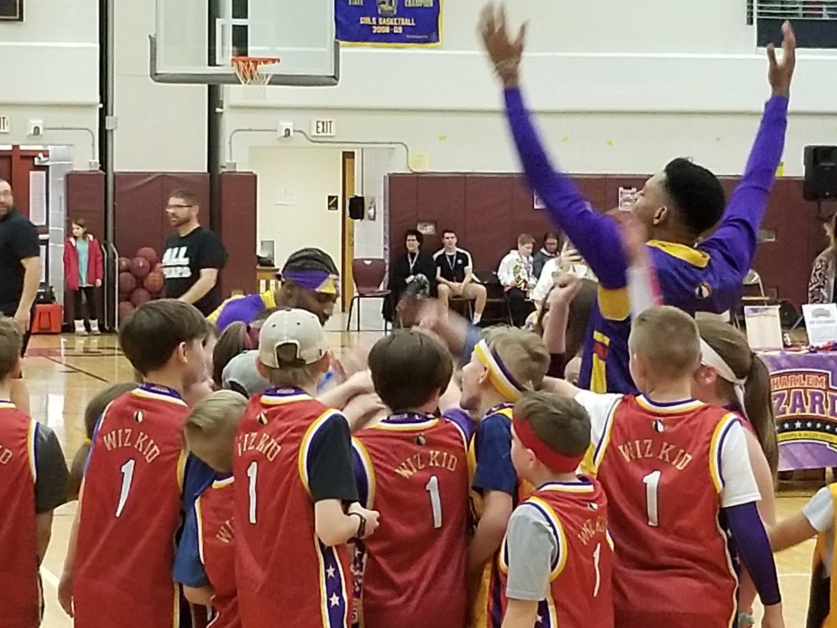 sbelcher93's tweet photo. Harlem Wizards come to Wayland! What a fantastic event!  @HarlemWizards @goWCCSEagles #gowccseagles https://t.co/ZM5NsrEFGM