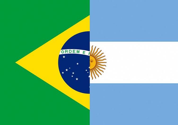 VelhoVamp1's tweet photo. Parceria com a Twitch, Nations Royale Brasil 2x2 Argentina , em busca do Global, cena de filme na ponte e muito mais! Estamos ao vivo : https://t.co/ruVuFjof2K #iwantitall #tchen #gobrasil https://t.co/JNUWWkcoWy