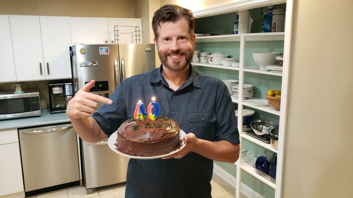 weatherbryan's tweet photo. It's my birthday! 😀🎂🎉. Hard to believe that I'm already 25 years old!  Never mind the "40" on the cake.  It's a typo 😉 https://t.co/ROxhHkeLsk