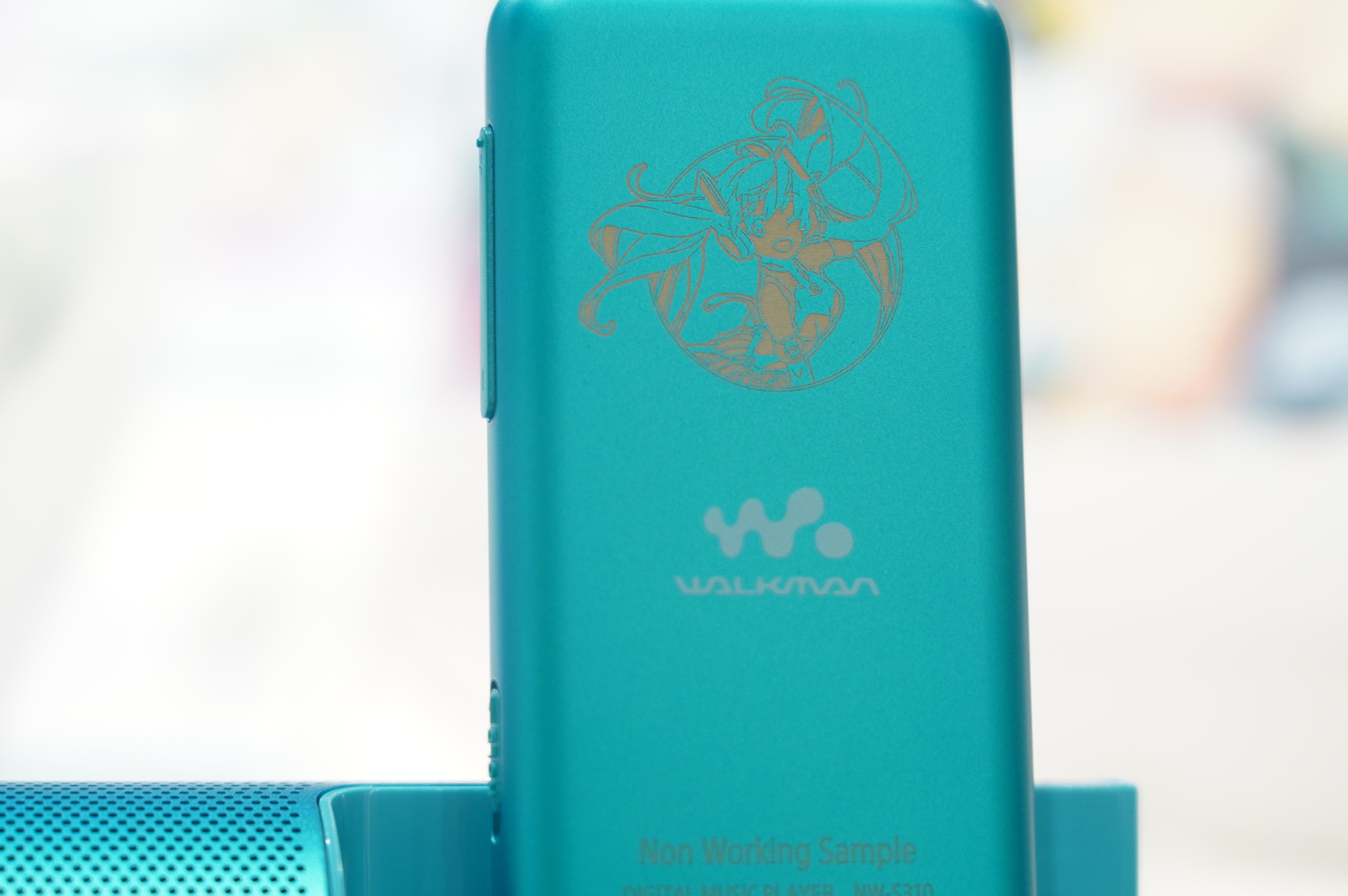 تويتر ソニーストア 銀座 على تويتر ウォークマン 初音ミク コラボモデル登場 ソニーストア札幌 2周年を記念して ウォークマンsシリーズ 初音ミク の限定コラボレーションモデルが登場 店頭でデザインをご覧いただけます ぜひお立ち寄りください
