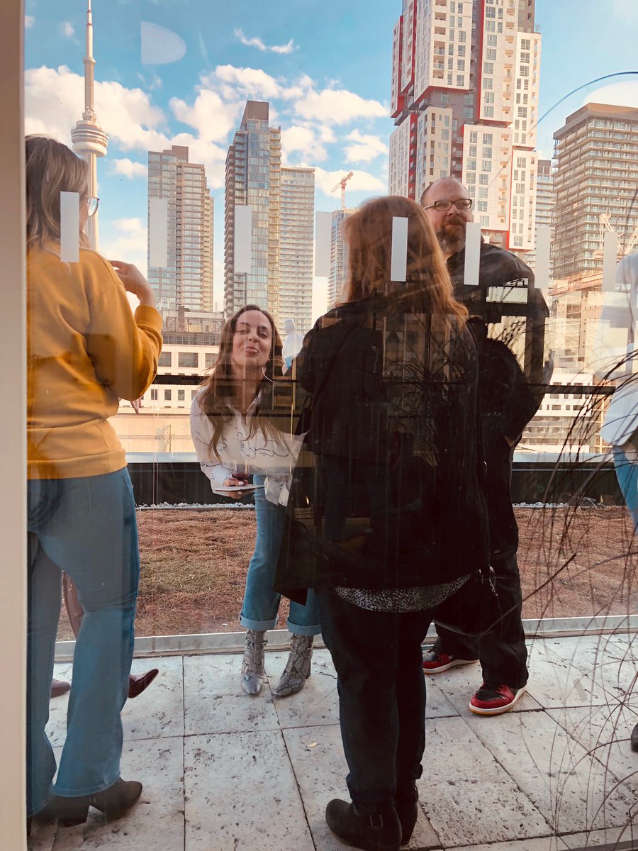 melrollingstone's tweet photo. This photo pretty much sums up how this evening went😂
Congrats to #LoveAndDividends & #InvestTO for hosting. To my family & friends who came out, I could not thank you enough! To everyone else, your support means the world✨
Keep reaching for your dreams!
📸: @DanahMartin https://t.co/I2RiUQK4rC