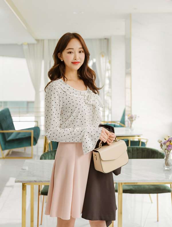 MUO13_Studios's tweet photo. Korean Brand : JStyleShop

JStyleShop-Collections
https://t.co/NC2GzoFuBv

MUO13 STUDIOS - Korean Brands Fashion Online Shop
https://t.co/lQ0F6UhYiT

@MUO13_STUDIOS #MUO13 #JStyleShop
#韓國熱銷品牌 
#韓國女裝
#上班款式 #休閒款式
#KoreanBrands
#Korea #Closet
 #CausalWear https://t.co/ocXM2tvFEt
