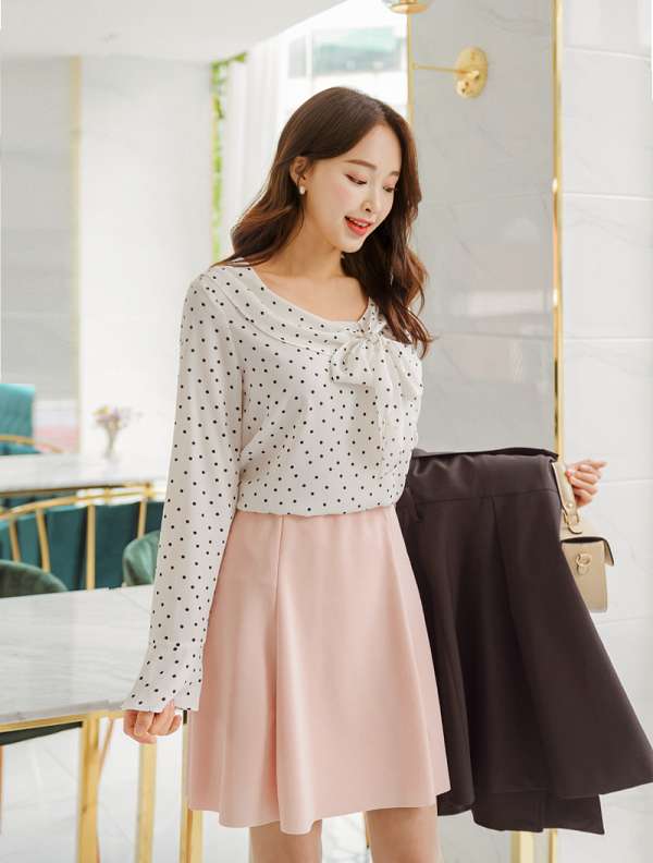 MUO13_Studios's tweet photo. Korean Brand : JStyleShop

JStyleShop-Collections
https://t.co/NC2GzoFuBv

MUO13 STUDIOS - Korean Brands Fashion Online Shop
https://t.co/lQ0F6UhYiT

@MUO13_STUDIOS #MUO13 #JStyleShop
#韓國熱銷品牌 
#韓國女裝
#上班款式 #休閒款式
#KoreanBrands
#Korea #Closet
 #CausalWear https://t.co/LBQXZXyew2