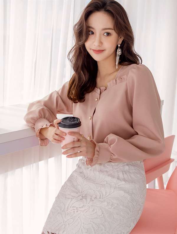 MUO13_Studios's tweet photo. Korean Brand : JStyleShop

JStyleShop-Collections
https://t.co/NC2GzoFuBv

MUO13 STUDIOS - Korean Brands Fashion Online Shop
https://t.co/lQ0F6UhYiT

@MUO13_STUDIOS #MUO13 #JStyleShop
#韓國熱銷品牌 
#韓國女裝
#上班款式 #休閒款式
#KoreanBrands
#Korea #Closet
 #CausalWear https://t.co/YnuXMDybSG