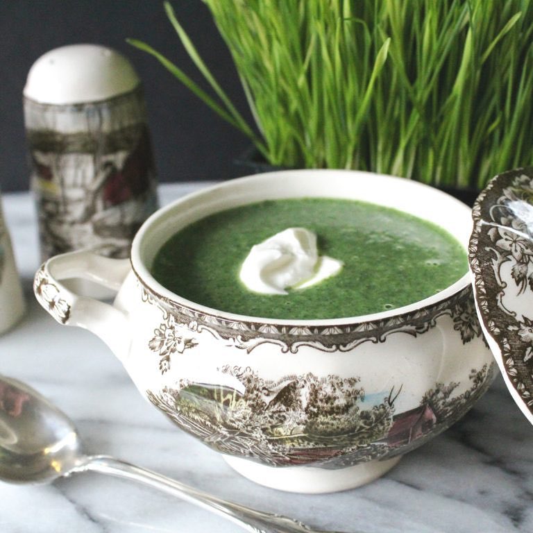 What do you make when it's the last evening of winter? Nettle soup, of course! Recipe by <a href="/NittyGrittyMama/">Devon Young</a> here: bit.ly/2UJsrn6