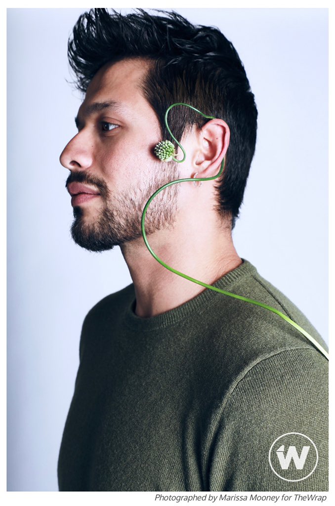 DavidCastanedaJ's tweet image. Here’s a shoot i did with flowers for @TheWrap