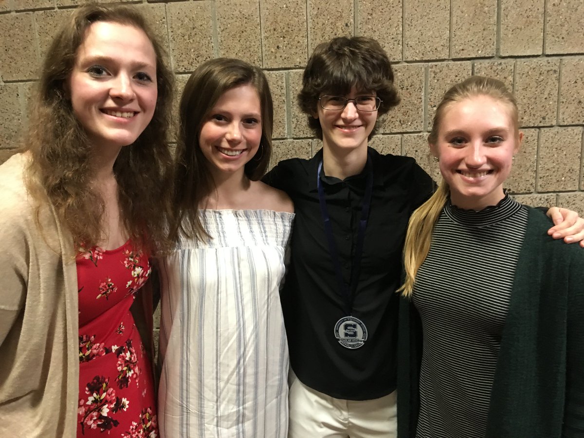 StoutWGolf's tweet photo. Here are our 2019 Scholar-Athletes: (From left) Markie Ash, Bailee Bussan, Marie Allo &amp; Alexa Filipiak. Marie also received her Senior Scholar-Athlete medal for maintaining or exceeding a 3.5 GPA every semester!! Congrats Blue Devils! #BleedBlue #TheStoutWay https://t.co/GUcQ4Xsoco