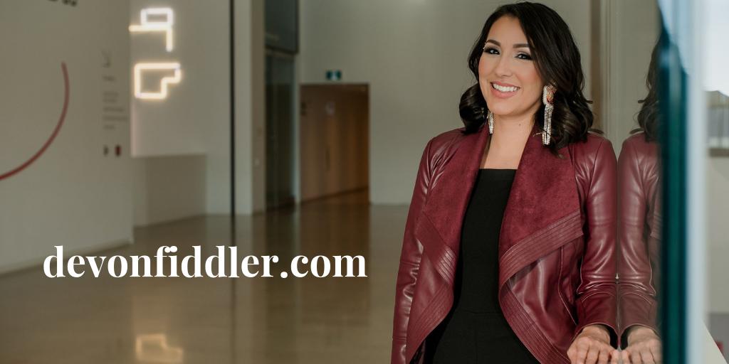 devon_fiddler's tweet photo. I'm baaaack...and my new website is live! https://t.co/yynV4EHC1c

#indigenous #yxe #Canada #entrepreneurlife https://t.co/Kuzonww56b
