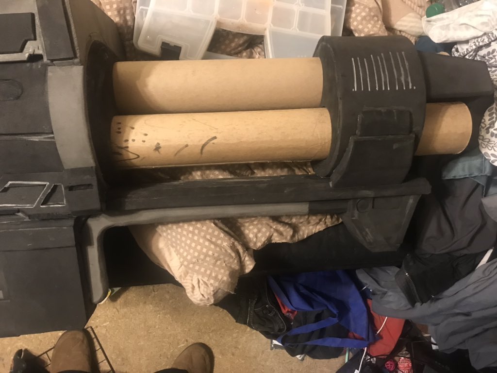 CosplayMh's tweet photo. The SPNKr is built!!!  Just details and touch ups and then she can be primed!  She her done @SciFiValleyCon #odst #halocosplay #largeprops #SPNKr https://t.co/0fefsSrX8R