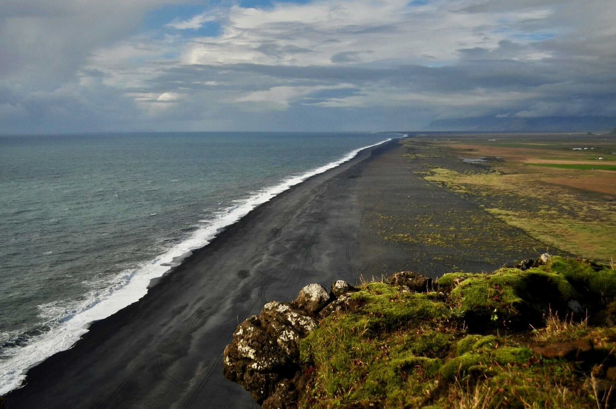 TrekkingHikers's tweet photo. In A #Camper Around #Iceland - https://t.co/yu8mbiKoMr https://t.co/giC4LyBn69