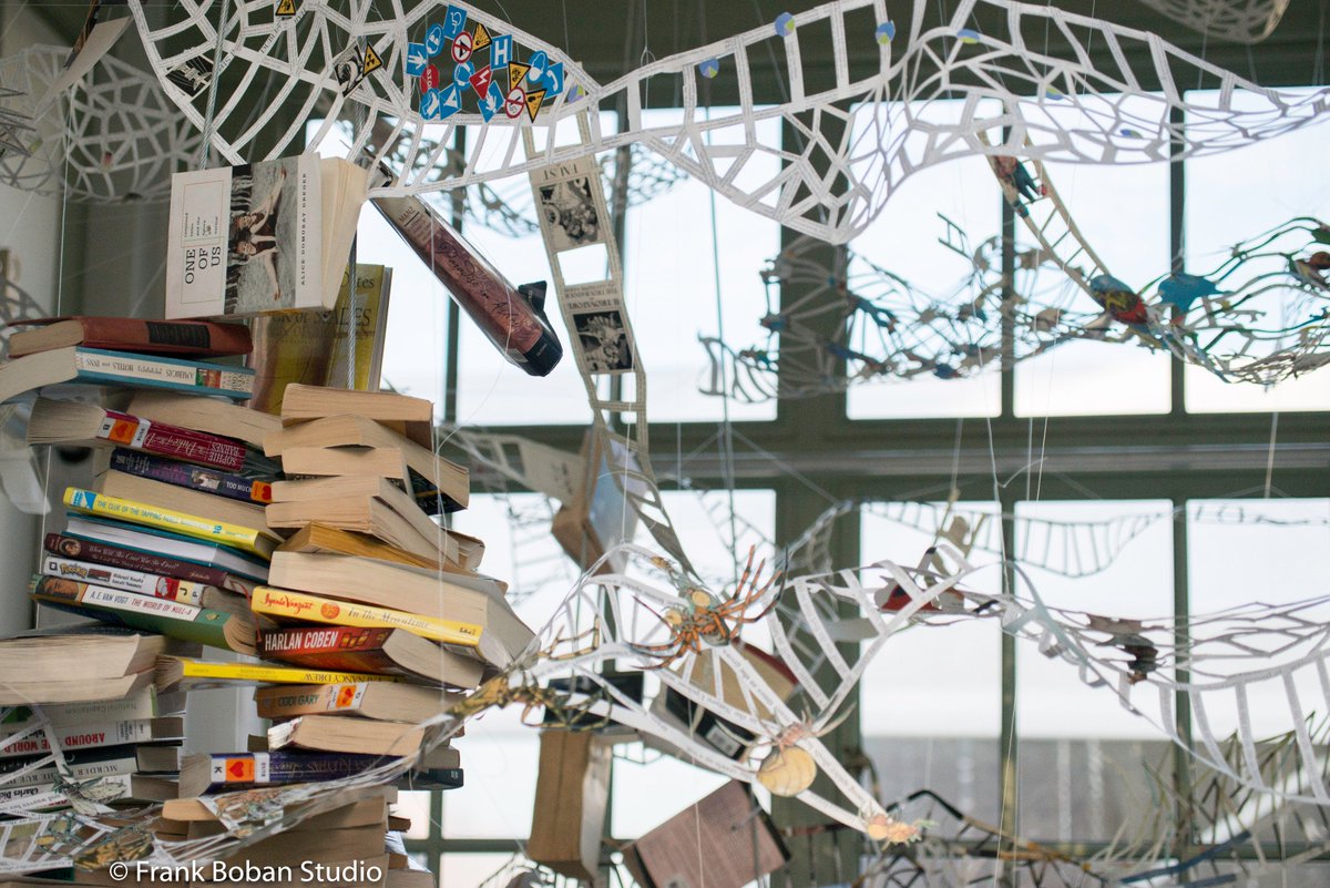 FrankBoban's tweet photo. Check out Kate Dodd's art installation, “Incubator.” It's even better in person. In the Art Kiosk in Courthouse Square @visitRWC #RWCartkiosk #fungcollaboratives #fcprojects #publicart #installationart #bayareaart  #RedwoodCitypublicart #rwcevents #rwcparks https://t.co/cwqRUZnXN6