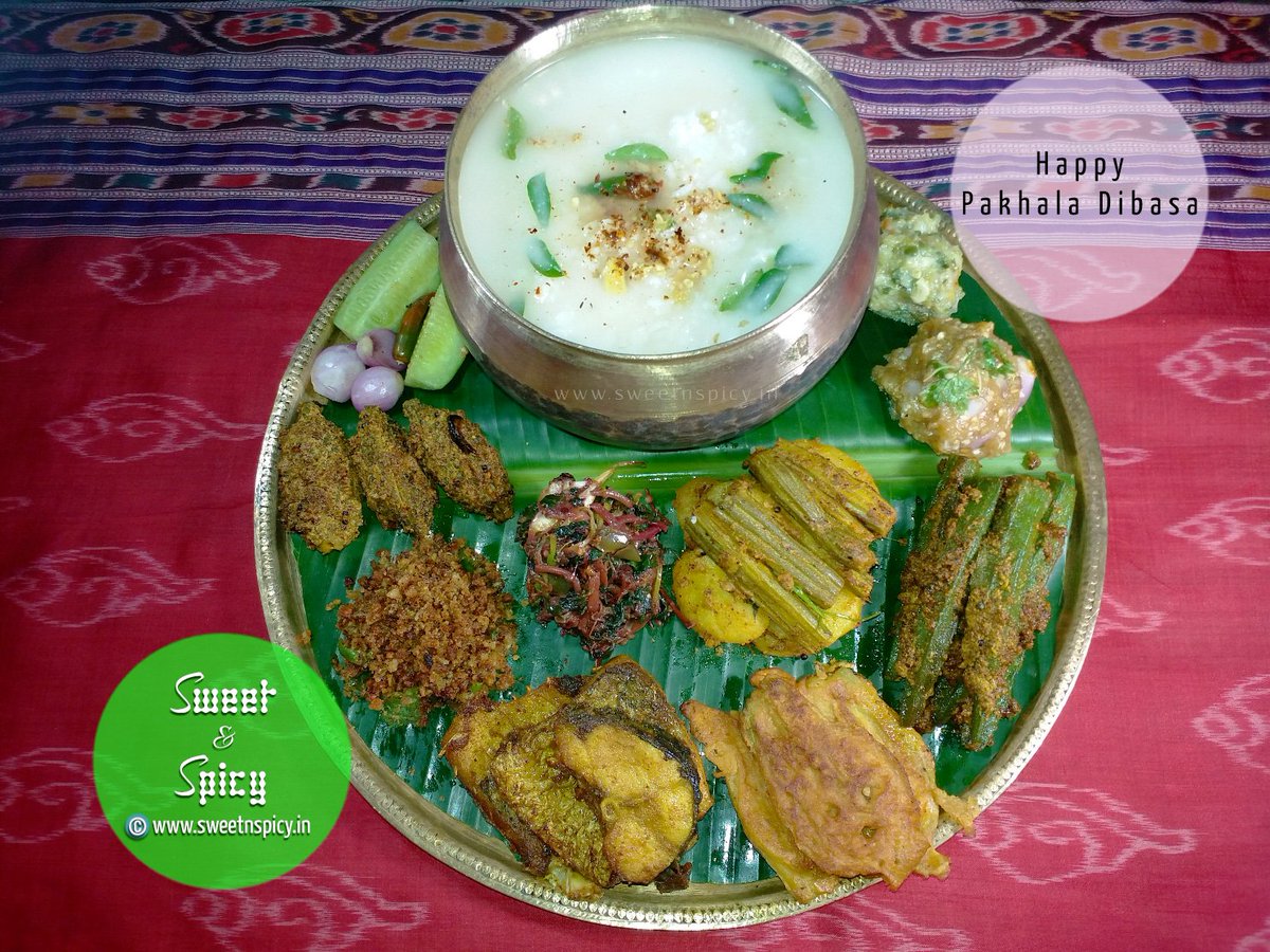 Sweet_an_Spicy's tweet photo. Samasta Odia nku #ପଖାଳଦିବସ #PakhalaDibasa ra subhecha
Dahi Pakhala, alu bharta, baigan bharta, masala dia gota bhendi, chhuin alu bhaja, kakharu phula bara, rohi macha bhaja, koshala saga badi bhaja, badi chura, masala dia gota kalara, kakudi, gundi piaja, akncha lanka luna. https://t.co/geycMJYpN7