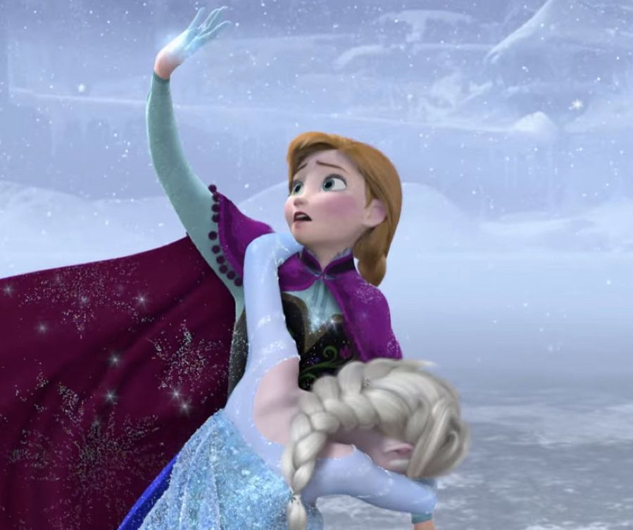 9GAG's tweet image. Calling a taxi for a drunk friend be like: