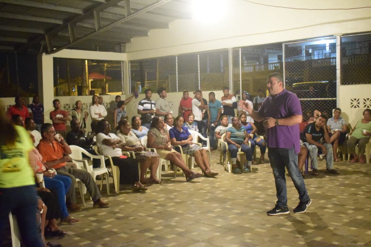 Josemelendezc_'s tweet photo. #VillaDelCaribe y #PuertoPilon gracias por recibirnos y escuchar las propuestas de @FedePolicani candidato a la #AlcaldiaDeColon2019 #SeguimosCaminando #SeguimosEscuchando y #SeguimosTrabajando #YVieneMas @C3Calito @CortezDelfia @josedeansalazar @RobertioJuniar @PorUnColonMejor https://t.co/wXDXPlhnY2