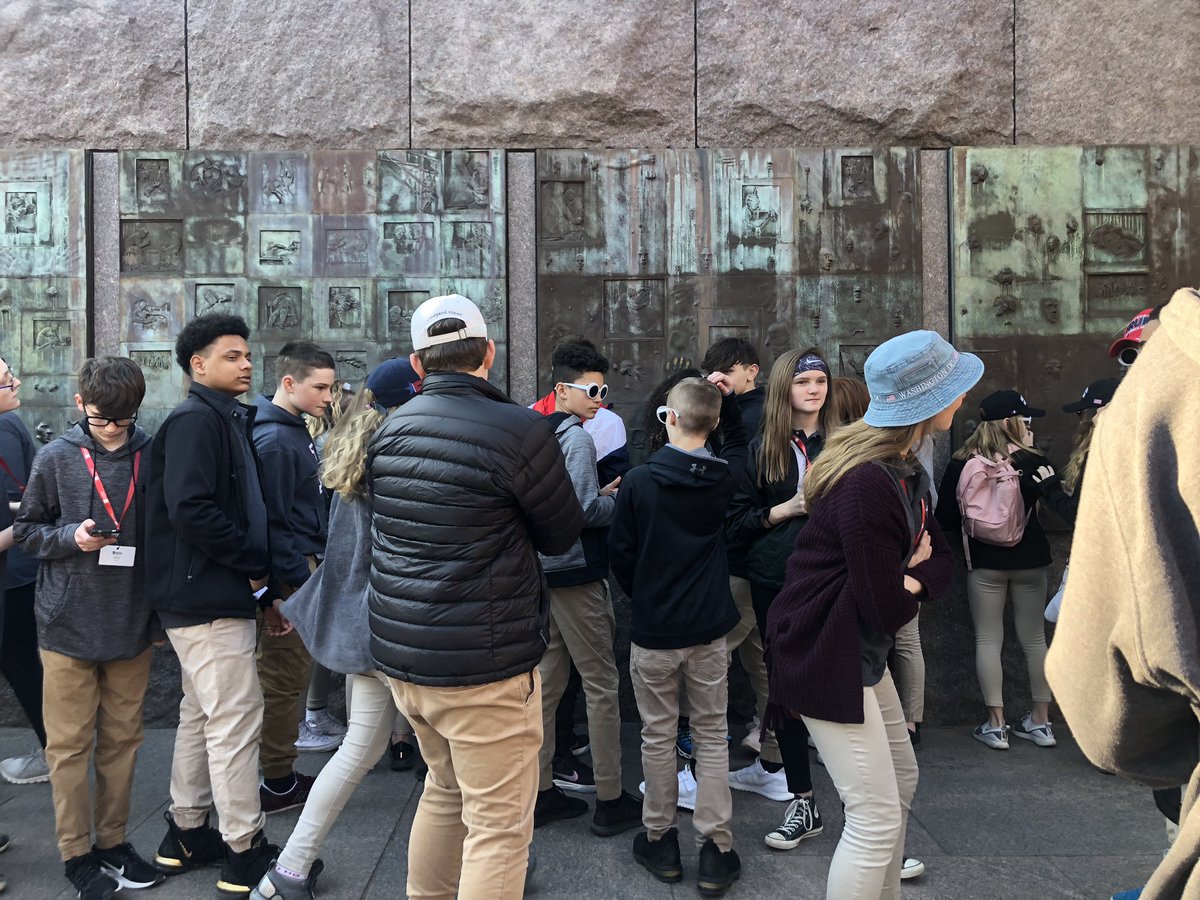 thysell's tweet image. Beautiful afternoon to tour the Jefferson, FDR and MLK memorials #ncsdc2019