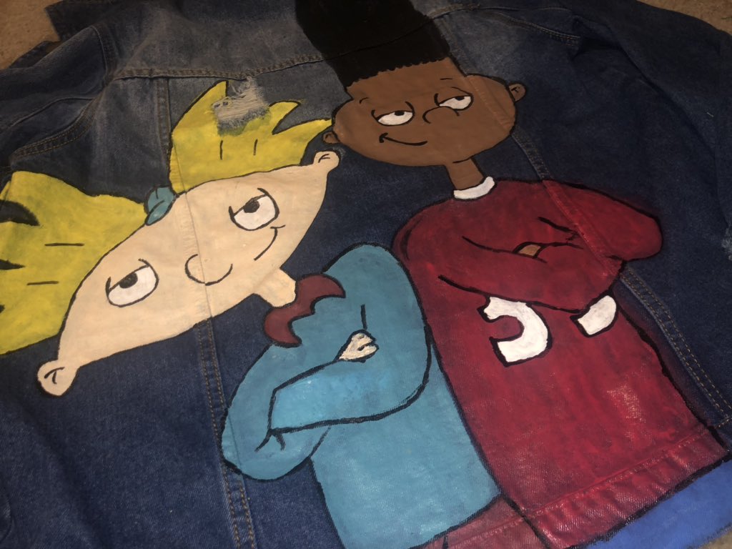 emmmasam's tweet photo. So i paint a little on jackets when I’m bored 😋 https://t.co/CkoyBcapdn