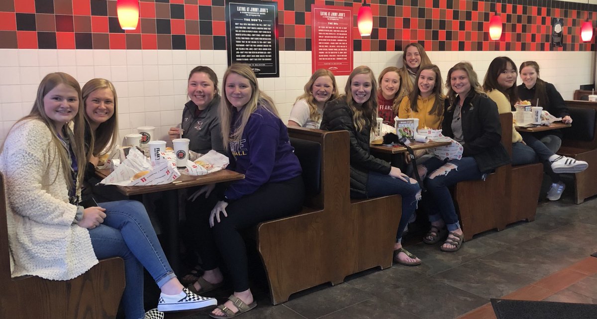MvaocouG's tweet photo. Team bonding after the rules meeting!!! #mvaocou #RollingRams @MvaocouG @MVAOCOURams https://t.co/z3p5NrivoL