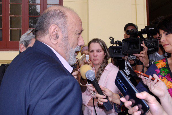 Lula's lawyer says a great global movement is needed in favor of the former president.