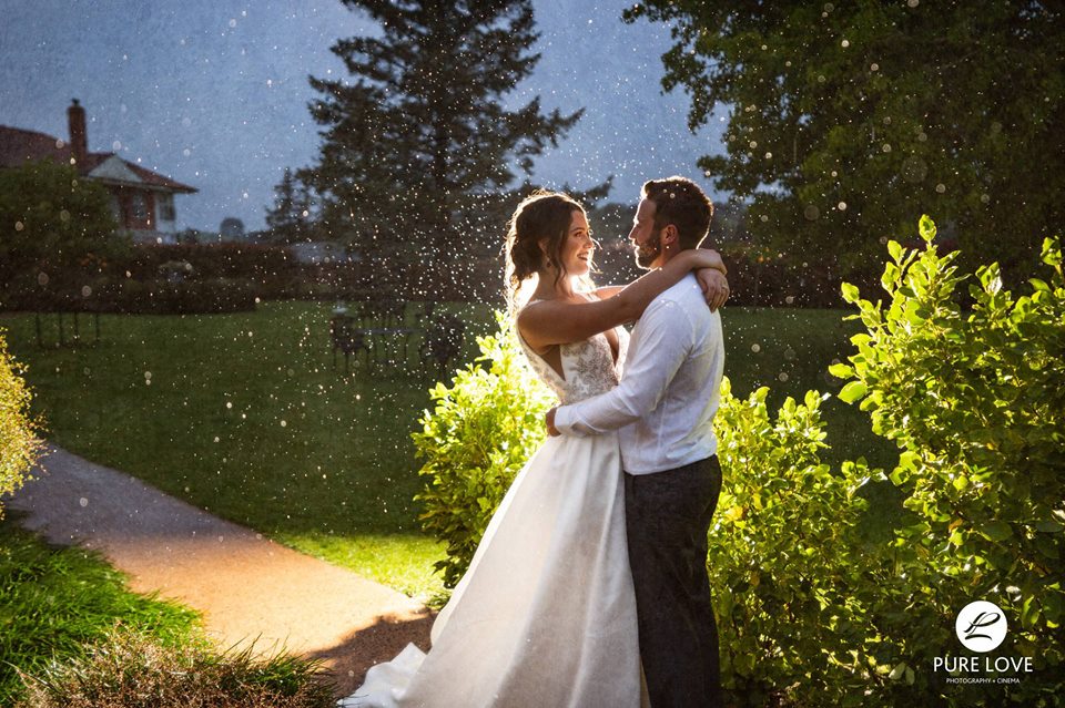 “I don’t want the heavens or the shooting stars. I don’t want gemstones or gold. I have those things already. I want… a steady hand. A kind soul.” – Shana Abe
.
.
Photography: @pure_love_photos
.
.
#mykiwiwedding #kiwiwedding #nzwedding #nzweddings #newzealandwedding #newze