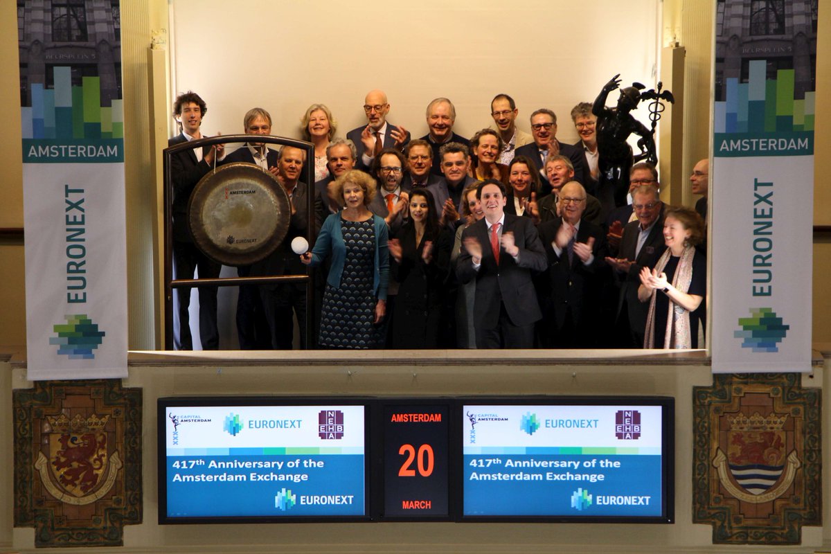 euronext's tweet photo. 🇳🇱 Did you know that the Dutch East India Company (VOC) was world's first company to go public on the exchange in 1602? This has led to the establishment of the first #stockexchange, the #Amsterdam exchange, which today celebrates its 417th anniversary https://t.co/dYLiikmkeK