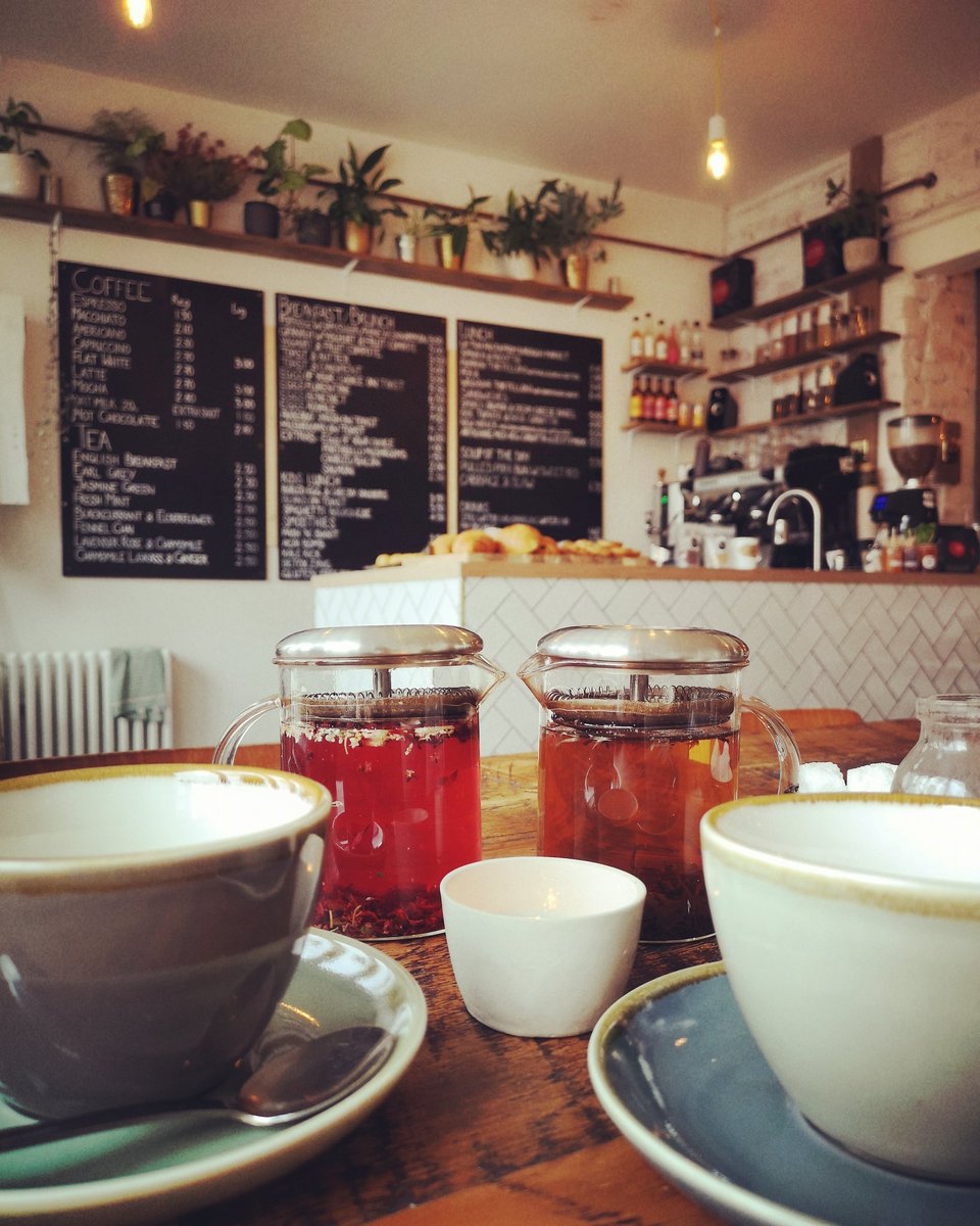 Rise_cafe's tweet photo. Can we tempt you with tea for two? 🌿💚
Come and try the delicious @zigzagtea. Whole leaf, single-origin tea and natural botanical infusions using real fruit pieces, whole flowers, natural herbs and nothing else
#tea #herbaltea #freshfruittea #hygge #cafe #se23 #se4 https://t.co/OXTc1sjHQ0