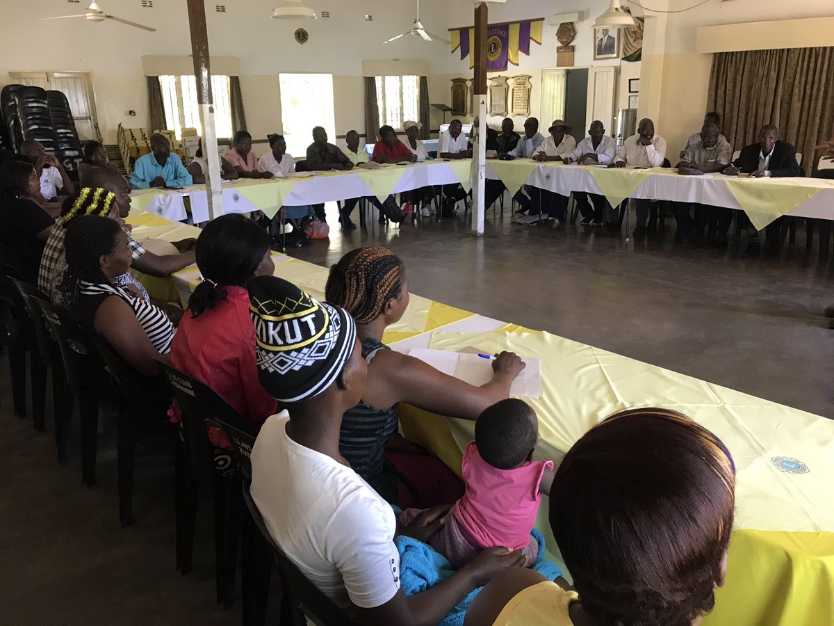 CCMTZimbabwe's tweet photo. CCMT conducting a structured Dialogue meeting between Mining Companies and Community Representative Committees in Zvishavane Lion’s Club https://t.co/ODs2XkcSRz