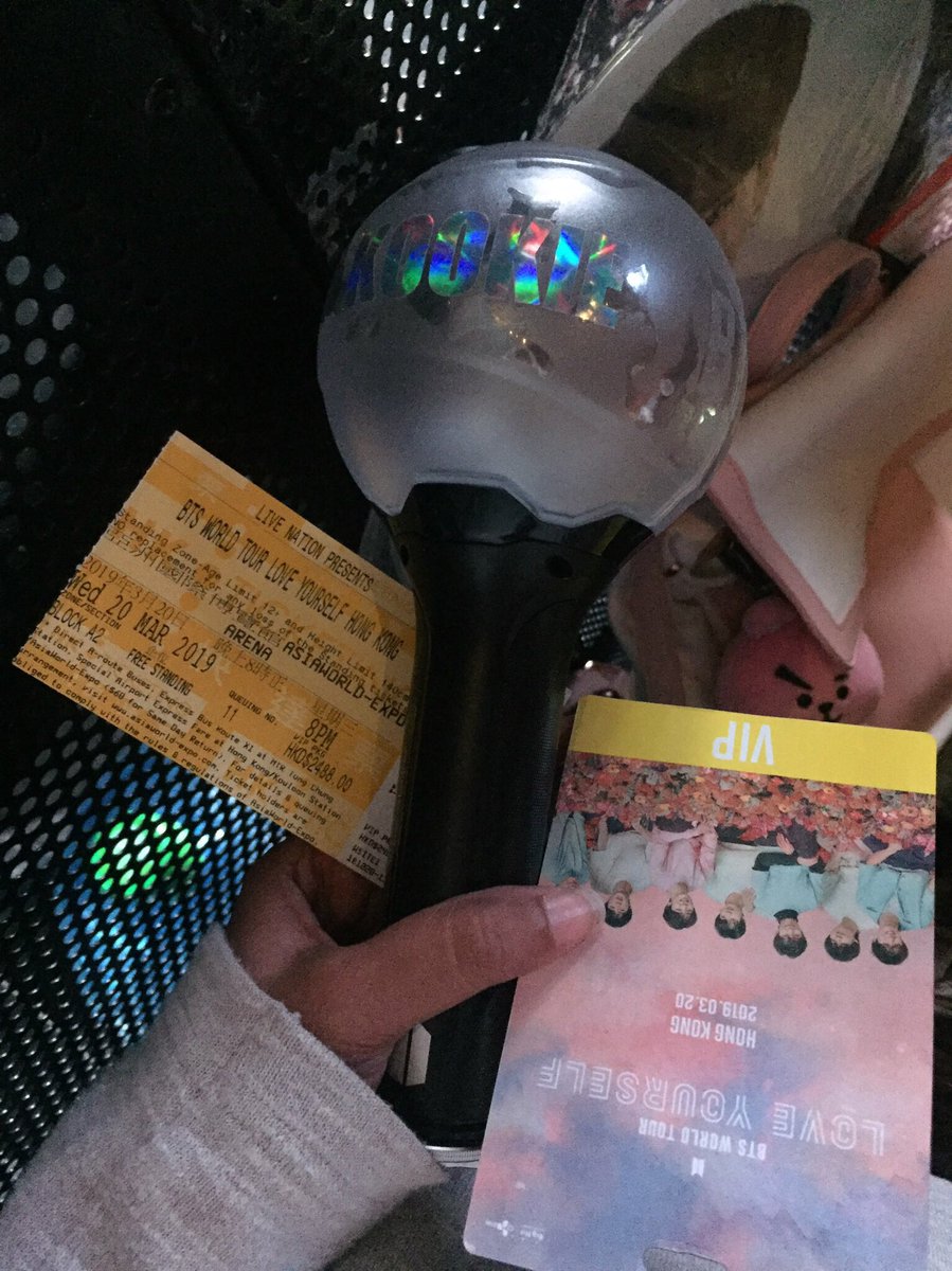 ticketforbts1's tweet photo. LETS GOOOO #BTSLoveYourselfinHk https://t.co/Woig5yYruA