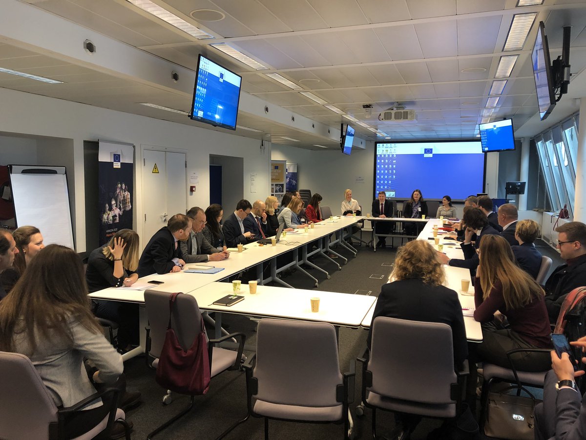 #Happeningnow <a href="/EuSport/">EUSport</a> breakfast: is betting good or bad for sport? Looking forward to a lively discussion! 🎤🥊🥅🎾🏈🏑