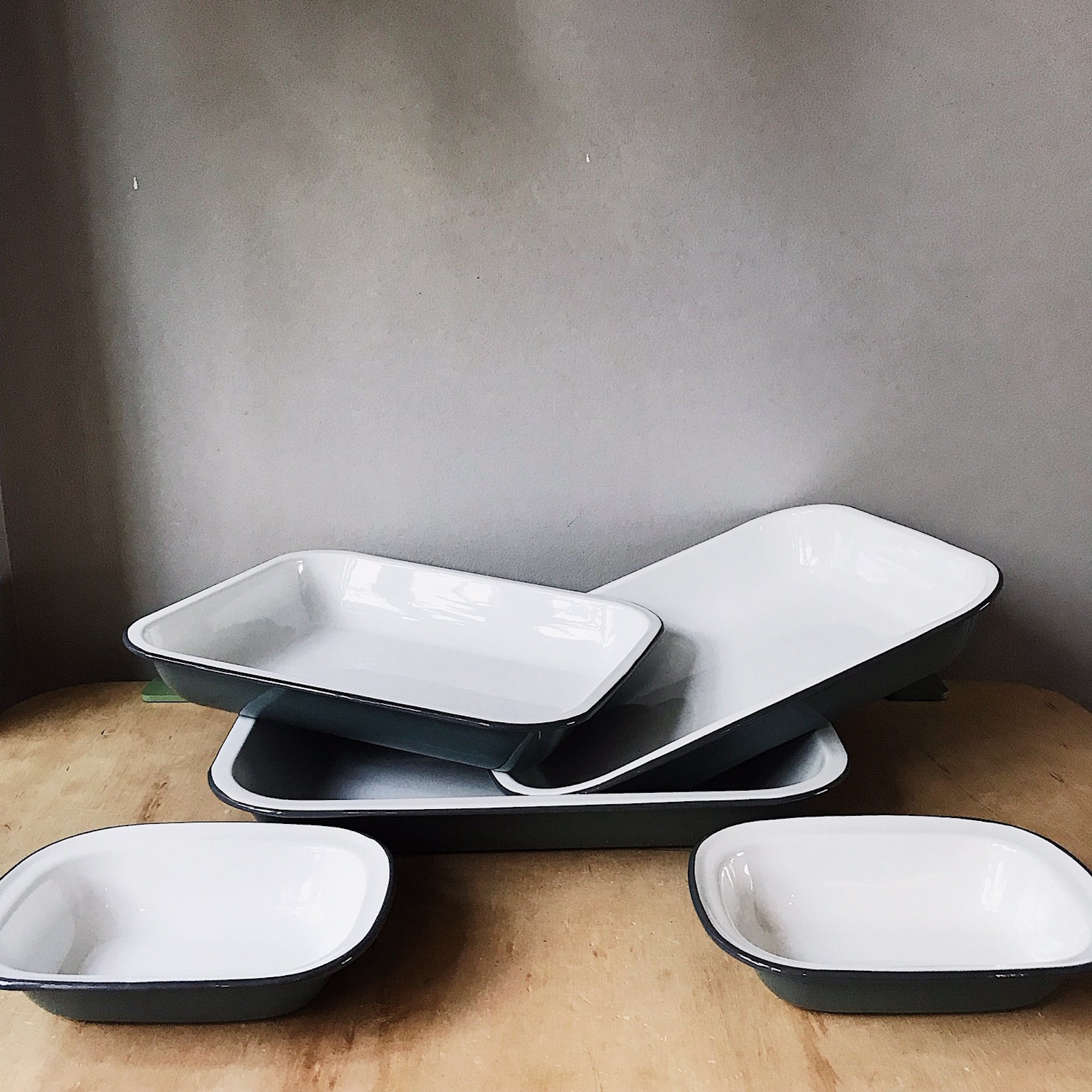 Falcon top bake set
