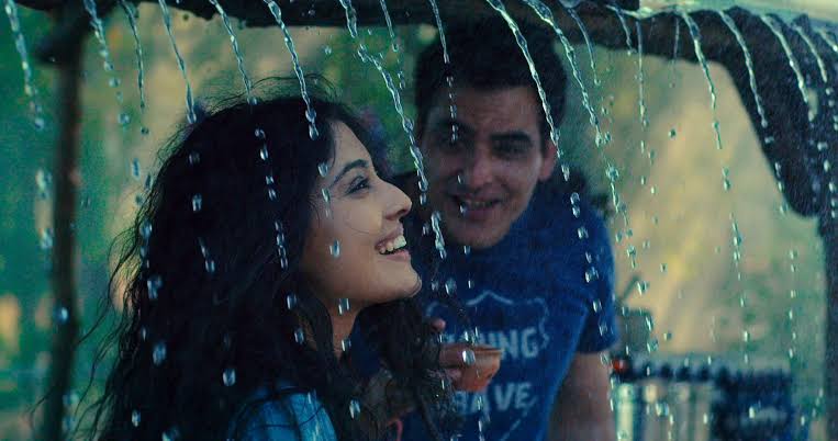 CinemaRareIN's tweet photo. #MusicTeacher by @sarthakdasgupta, feat. @Manavkaul19 @divyadutta25 @amritabagchi @Neenagupta001 and Niharika Lyra Dutt, premieres on @NetflixIndia on April 19th.

@sidakumar @YoodleeFilms @saregamaglobal @RochakTweets https://t.co/u9XlnPLHfn