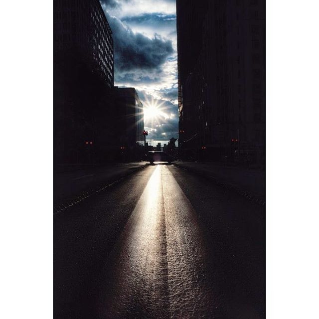 kinkychinkie's tweet photo. Shining 🌟 .
.
#mysouthafrica #thisisjoburg #joburgplaces #iheartjoburg #myjozistreets #jozigrams #explorejozi #cityofjohanneburg #joburgcity #photographyislife #photooftheday #instagramsa #instagood #instadaily #fujifilmxpro1#fujifilm_sa #fujinon #my… https://t.co/dQwCCMPj0X https://t.co/PNiLd9aqtX