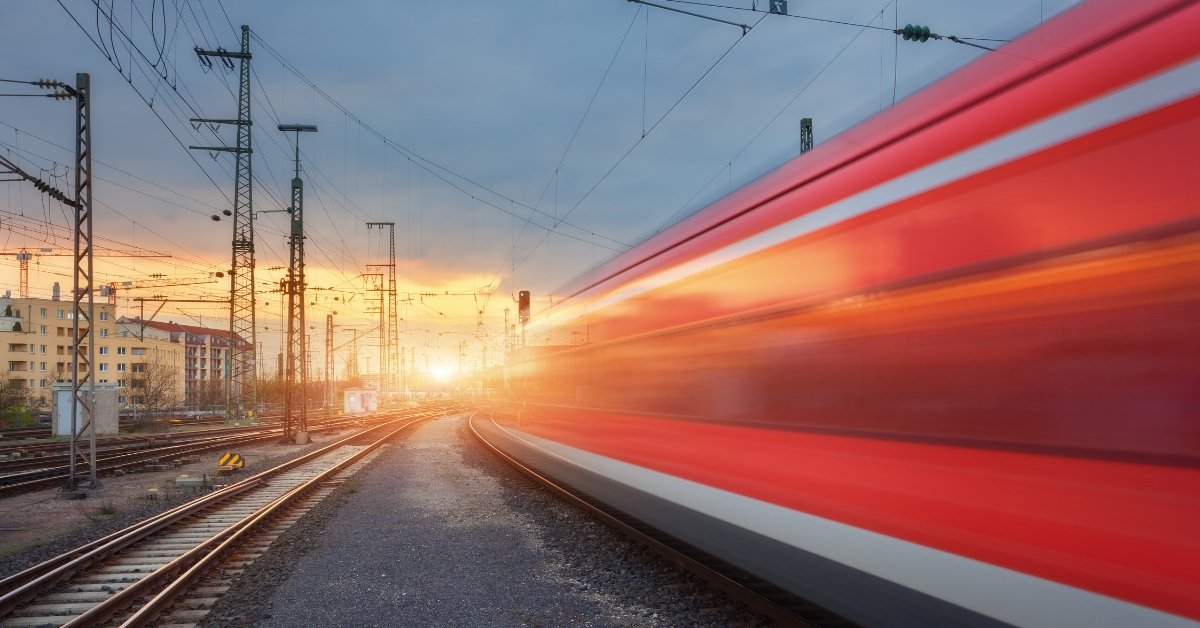 Door #innovaties zijn veranderingen in #skills en #mindset van de #Servicedeskmedewerker nodig. Wat wordt er vandaag de dag en met name in de toekomst verwacht van de #Servicedesk en zijn medewerkers? Lees het in deze whitepaper: bit.ly/2TbsLJD