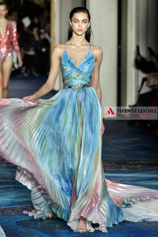M_Portfolio's tweet photo. Arriva #oggi la tanto attesa #primavera: i cappotti tornano negli armadi e si possono sfoggiare #look freschi, eleganti e colorati. Sul nostro #blog vi sveliamo le #tendenze di questa stagione con le #foto di #Showbit: https://t.co/F77v4fa26B 

#20marzo #equinozio #moda #style https://t.co/odh6mDvZ8v