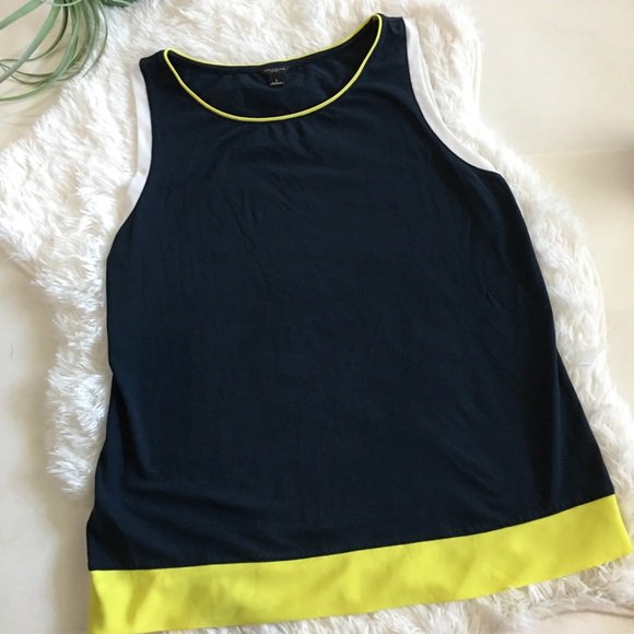 JenLovesJava1's tweet image. So good I had to share! Check out all the items I'm loving on @Poshmarkapp #poshmark #fashion #style #shopmycloset #found #gap #anntaylor: posh.mk/YZCofelr1U