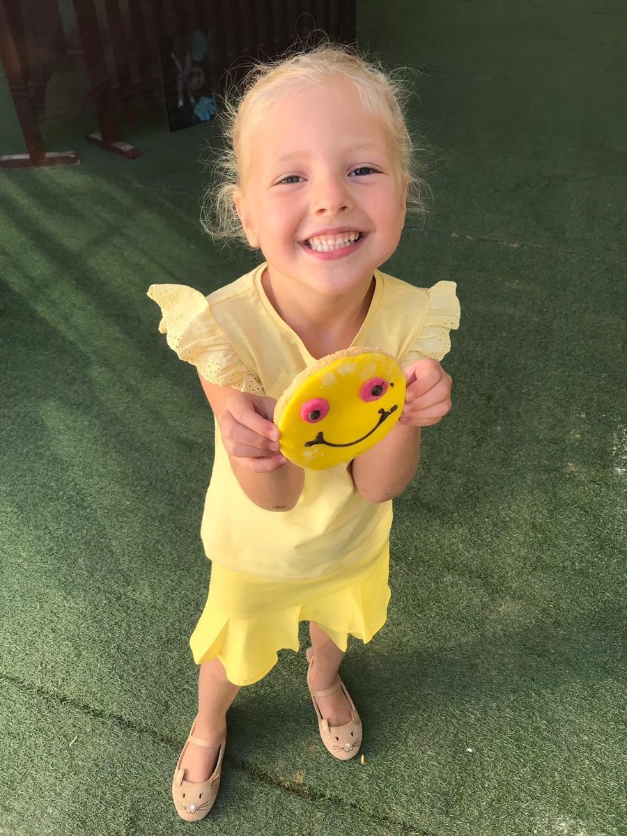 vhpsprincipal's tweet photo. @KHDA @BSMEorg @VHPS_Events @VHPS_wellbeing @ShonetteBason @KrisFadeShow #internationaldayofhappiness #spreadthehappiness https://t.co/9L8mddvq2o