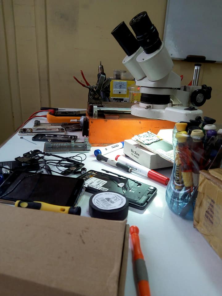 BoltechCollege's tweet image. #MobilePhoneREPAIRCourse #BeProfessionalTechnician
Join a team of experts for training. Call/Whatsapp +254708188888 or boltechinstitute.com #Skill4jobs @SamsungMobileKE @Nairobi_News @NairobiCounty1 @GovernorNairobi @SABINACHEGE @florence_mutua