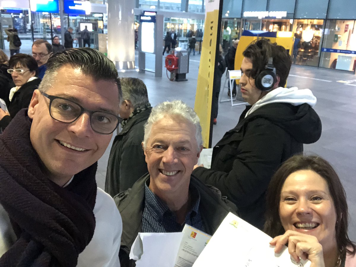 Eerst stemmen en dan op weg naar Amsterdam #WWEmFFF