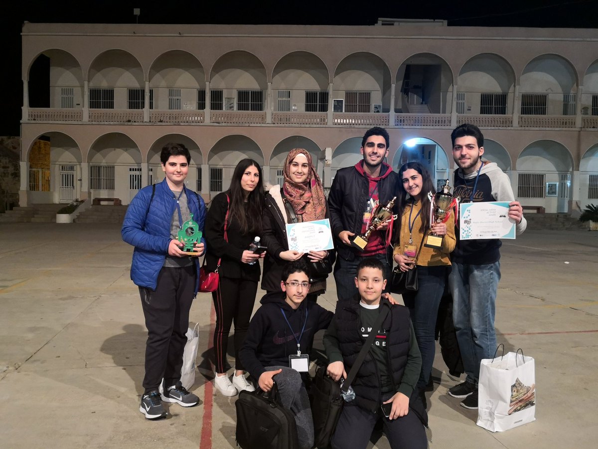 PhysicsRHHS's tweet photo. 3 awards:
- Social media activist🏆
- 2nd place high school robot game🏆
- Middle school strategy and innovation award🏆
@MakassedSaida robotics competition #robotics #STEM #21st_century_skills https://t.co/L4b0Mc49AN
