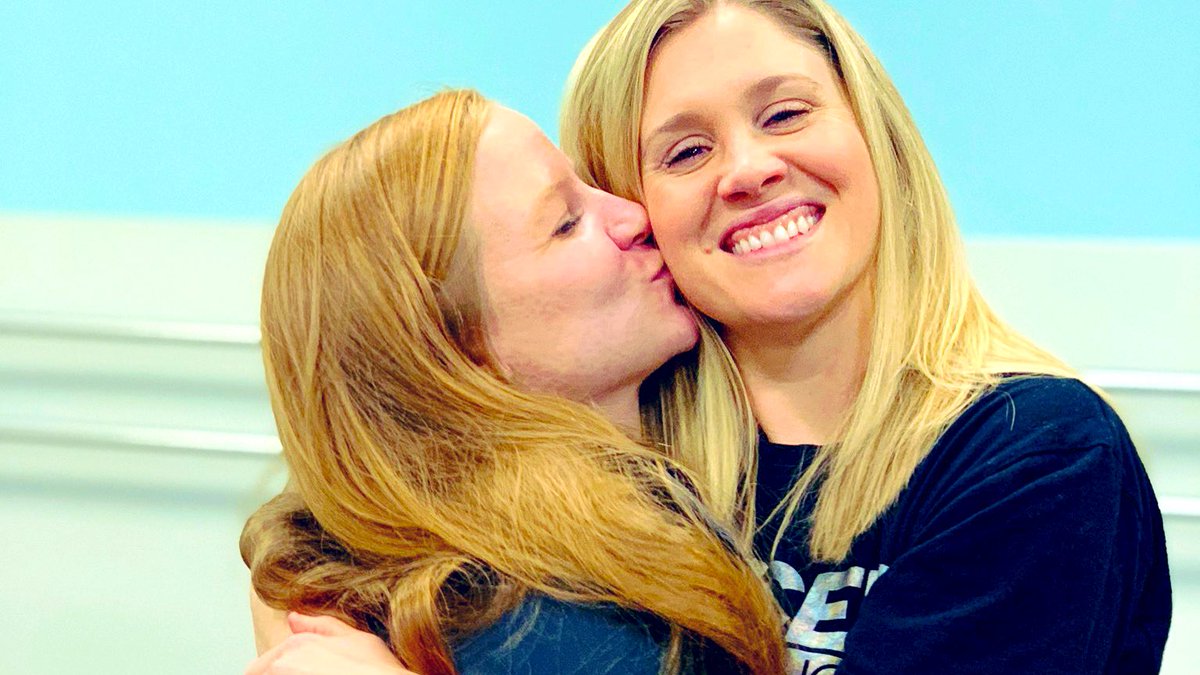 TinasDanceStd's tweet photo. When alumni comes back to take class, they MUST smother you in kisses! 💋 #tdsfamily #tdslove #tdsforever #tdsalumni #tdsstaff #misscrystal @KaeliVerbrugge https://t.co/XwvSzt7h52