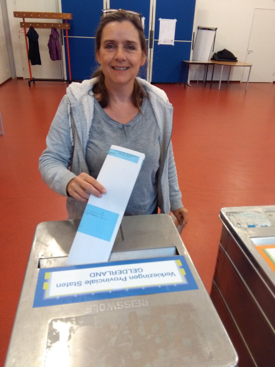 Ik heb gestemd:
<a href="/GroenLinks/">GroenLinks</a> en <a href="/WaterNatuurlijk/">Water Natuurlijk</a> 
Leve de #democratie 
Hoera hoera