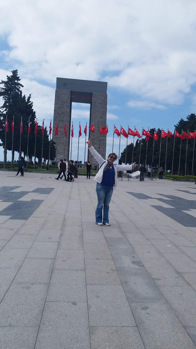 akinguccc's tweet photo. @haluk_levent ah be haluk abi sen canakkaleye gelde sehitliklerimizi gezmeden don bir dahaki sefere geldiginde soz klavuzluk benden gelde ecdadimizi birlikte analim yuce turk milletinin Atasi Gazi Mustafa Kemal Ataturk un huzurunda birlikte egilelim abimmmmm https://t.co/wUN0W493gO