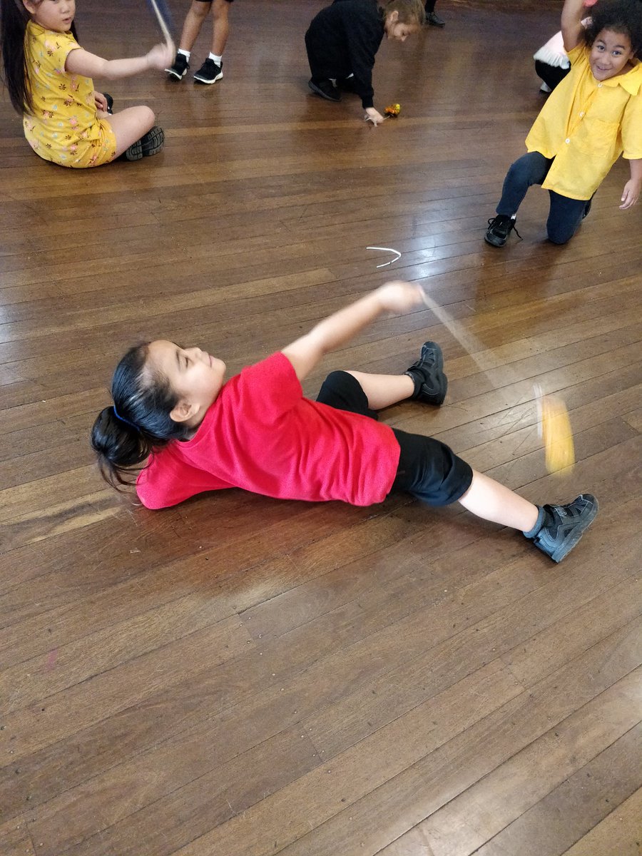 MtPPSchool's tweet photo. Thank you @CourtneyJKnight for teaching Kindergarten how to make the traditional New Zealand poi and how to play the Maori stick game for #HarmonyDay! We loved it! https://t.co/OZ9e9IedX5