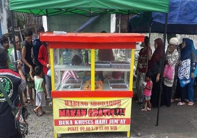 Warung Sodaqoh di Gombong Melayani Ribuan Pelanggan Secara Gratis dlvr.it/R19qTK
