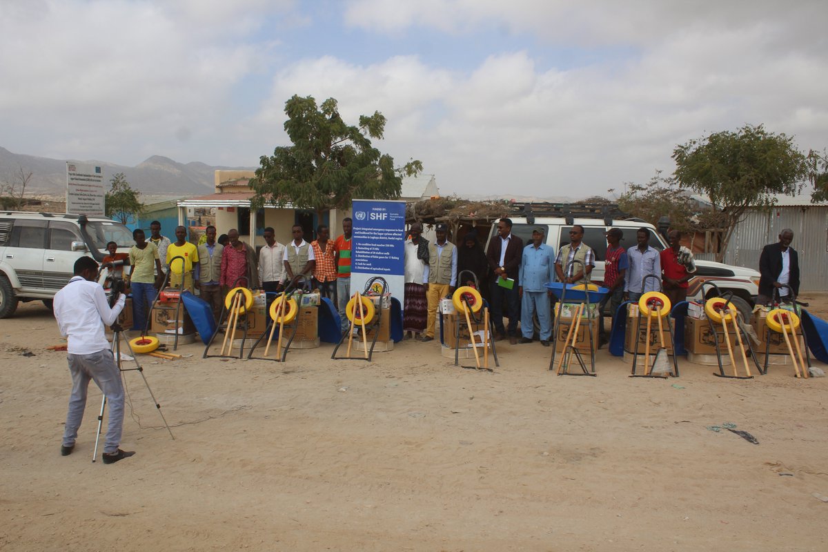 TaakuloSomali's tweet photo. #TASCO with Funding support from #SHF distributed Agricultural tools to #10_Farmers in #Geb Village under Lughaya district.Each Farmer received #1_Water_pump, #Sprayer, #water_pipe(100m), #Wheel_barrow #Hoes. #Shovels, #Rakes, #Axes&Hand Gloves. @shf_somalia @OCHASom @DFID_UK https://t.co/eBeihPljqu
