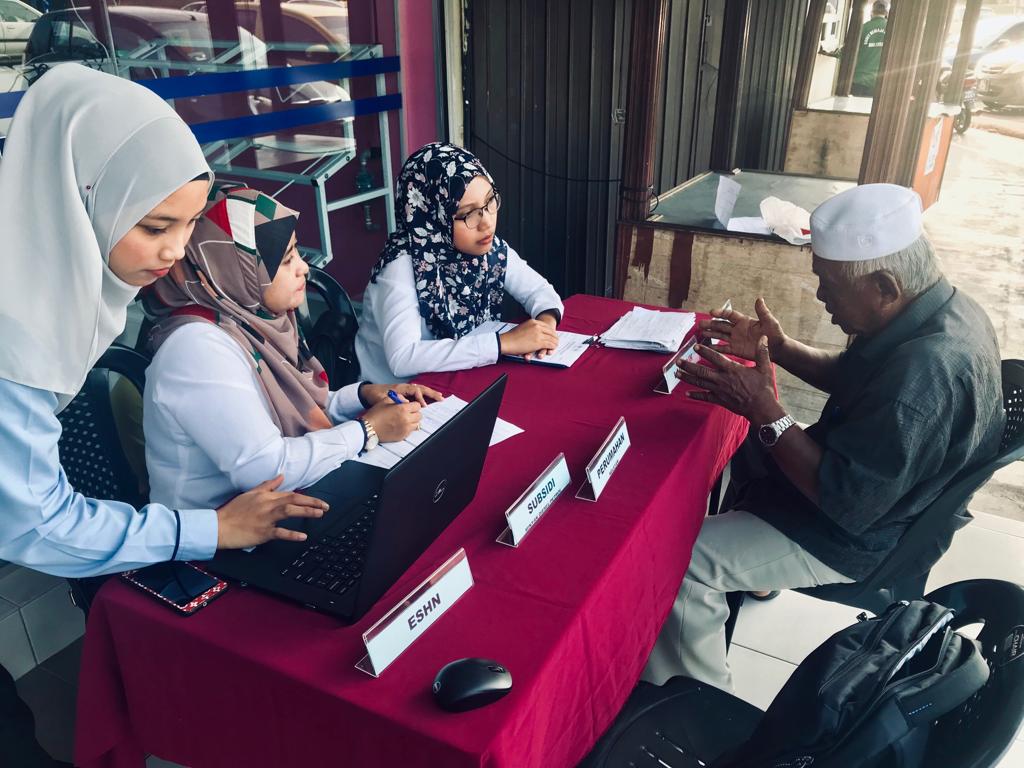 LKIMNS's tweet photo. Sekitar Hari Bertemu Pelanggan Peringkat LKIMNS bertempat di PNK Port Dickson pada 20 Mac 2019. @Zakaria24914751
#lkim
#lkimns https://t.co/DCmCcEM7IJ